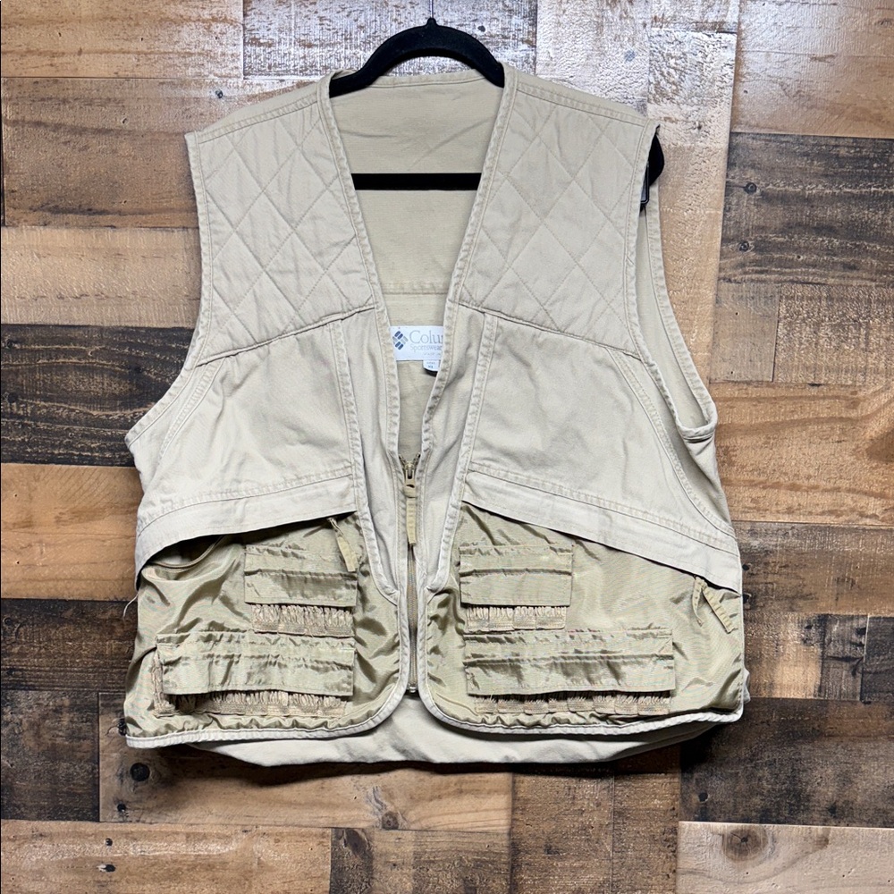 Columbia Fishing Vest Hunting Shooting Vintage Beige Zip Pockets Men's Size XL